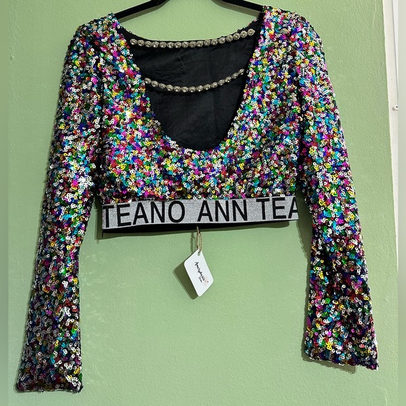Multicolor Sequins Long sleeve Top - Picture 2 of 2